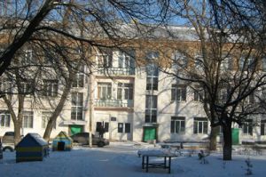 Торговый центр «Юзовский» обеспечил одеждой воспитанников школы-интерната